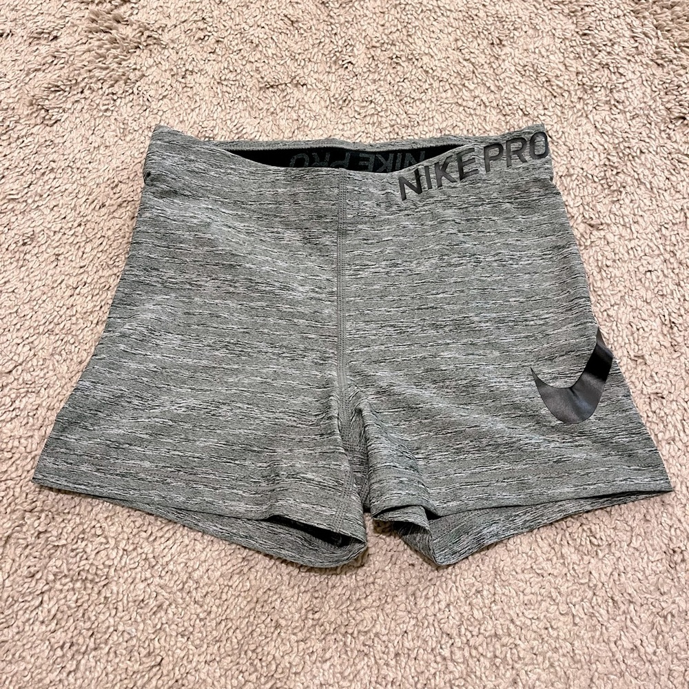 Womens dri fit Nike running short. Size Sm.